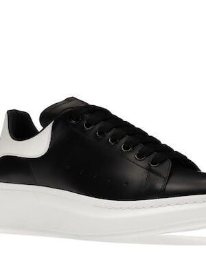 Alexander-McQueen-Oversized-Black-White_1647360596_5.jpg